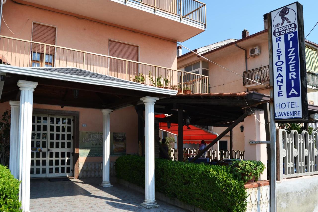Hotel Ristorante L'Avvenire Gizzeria Exterior foto