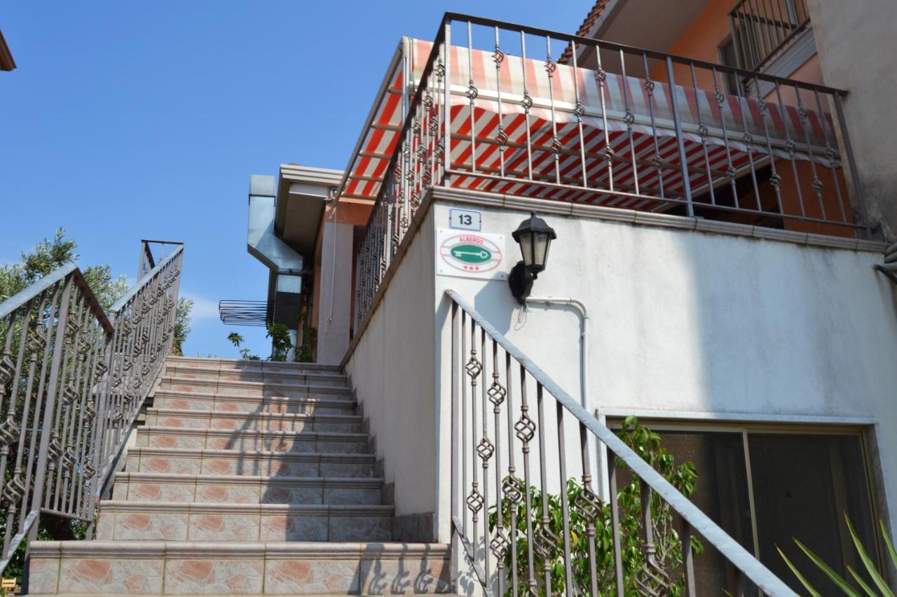 Hotel Ristorante L'Avvenire Gizzeria Exterior foto